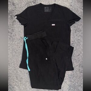 Figs Black Women's Scrub Set with Teal Accent